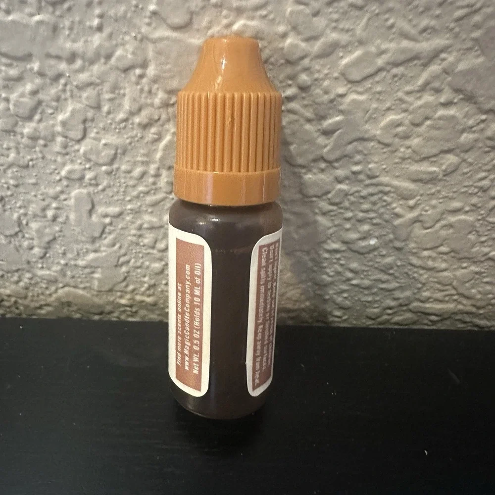 magic candle company Fragrance Oil Walter's Office .5 Ounces